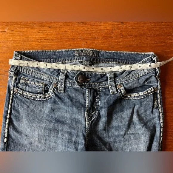 Silver Jeans Co. Tuesday Mid Straight Leg Jeans - Picture 9 of 11